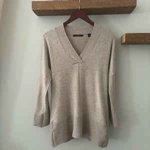 Cyrus Top Tunic V Neck Ribbed Neutral Casual Bell Sleeves Small